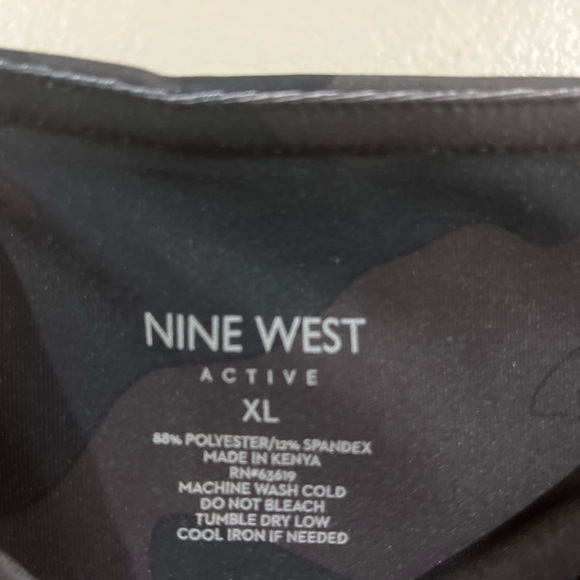 Nine West NWT XL camo leggings - Picture 2 of 3